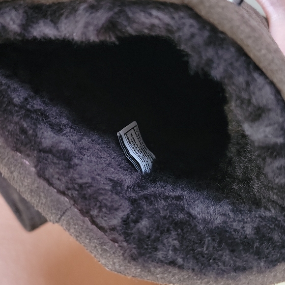 BearPaw meadow dark brown boots size 6 - Picture 5 of 6